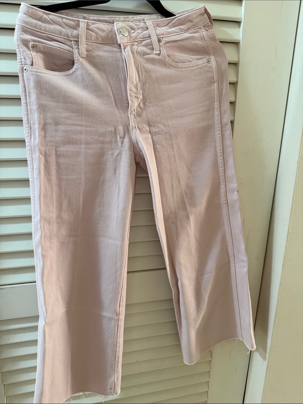 Women's Light Pink cropped-Leg Jeans